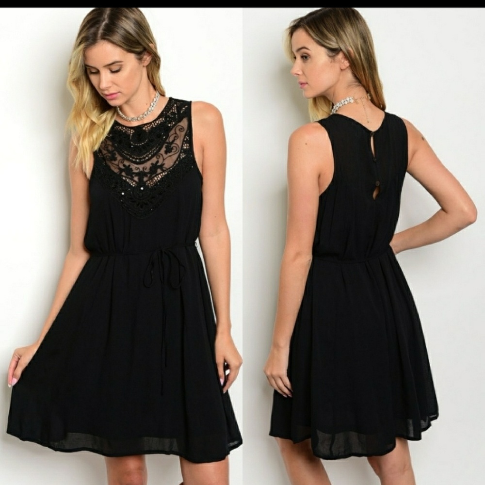 Beautiful beaded and lace black dress👗